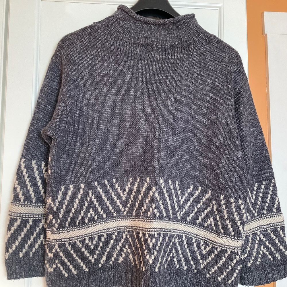 Sweater - Picture 2 of 4